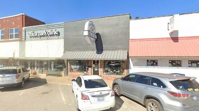 Dads Coins and Treasures located in Jenni’s Mercantile