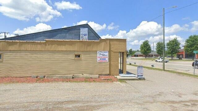 Treasure Trove Trading Co. WE BUY GOLD AND SILVER