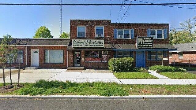 Ed’s Treasure Chest – Coin Shop